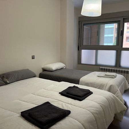 Impresionante Apartamento De 4 Dormitorios 3 Banos Y 2 Plazas De Garaje مدريد المظهر الخارجي الصورة