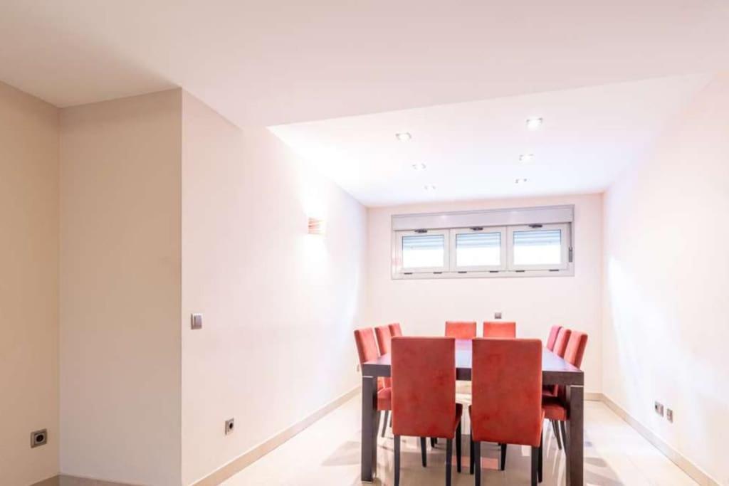 Impresionante Apartamento De 4 Dormitorios 3 Banos Y 2 Plazas De Garaje مدريد المظهر الخارجي الصورة