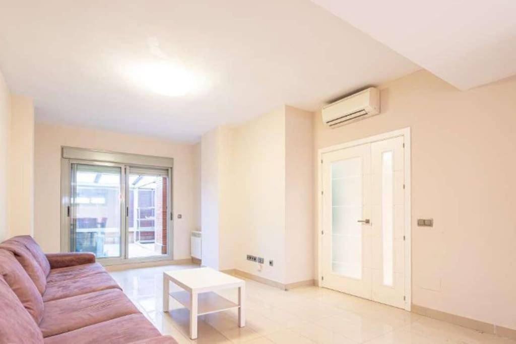 Impresionante Apartamento De 4 Dormitorios 3 Banos Y 2 Plazas De Garaje مدريد المظهر الخارجي الصورة