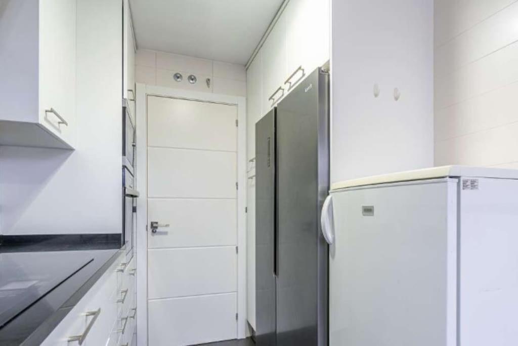 Impresionante Apartamento De 4 Dormitorios 3 Banos Y 2 Plazas De Garaje مدريد المظهر الخارجي الصورة