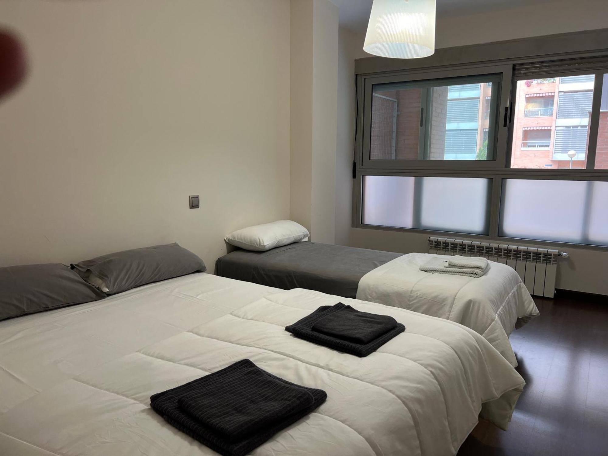 Impresionante Apartamento De 4 Dormitorios 3 Banos Y 2 Plazas De Garaje مدريد المظهر الخارجي الصورة